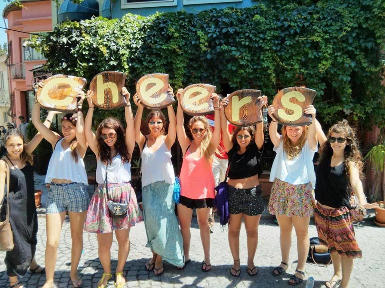 Cheers Hostel Istanbul Exterior foto